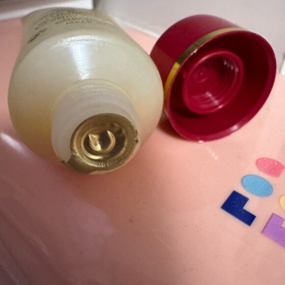 Dolce & Gabbana Pour Femme | RED CAP | Sensual Bath - Picture 6 of 7